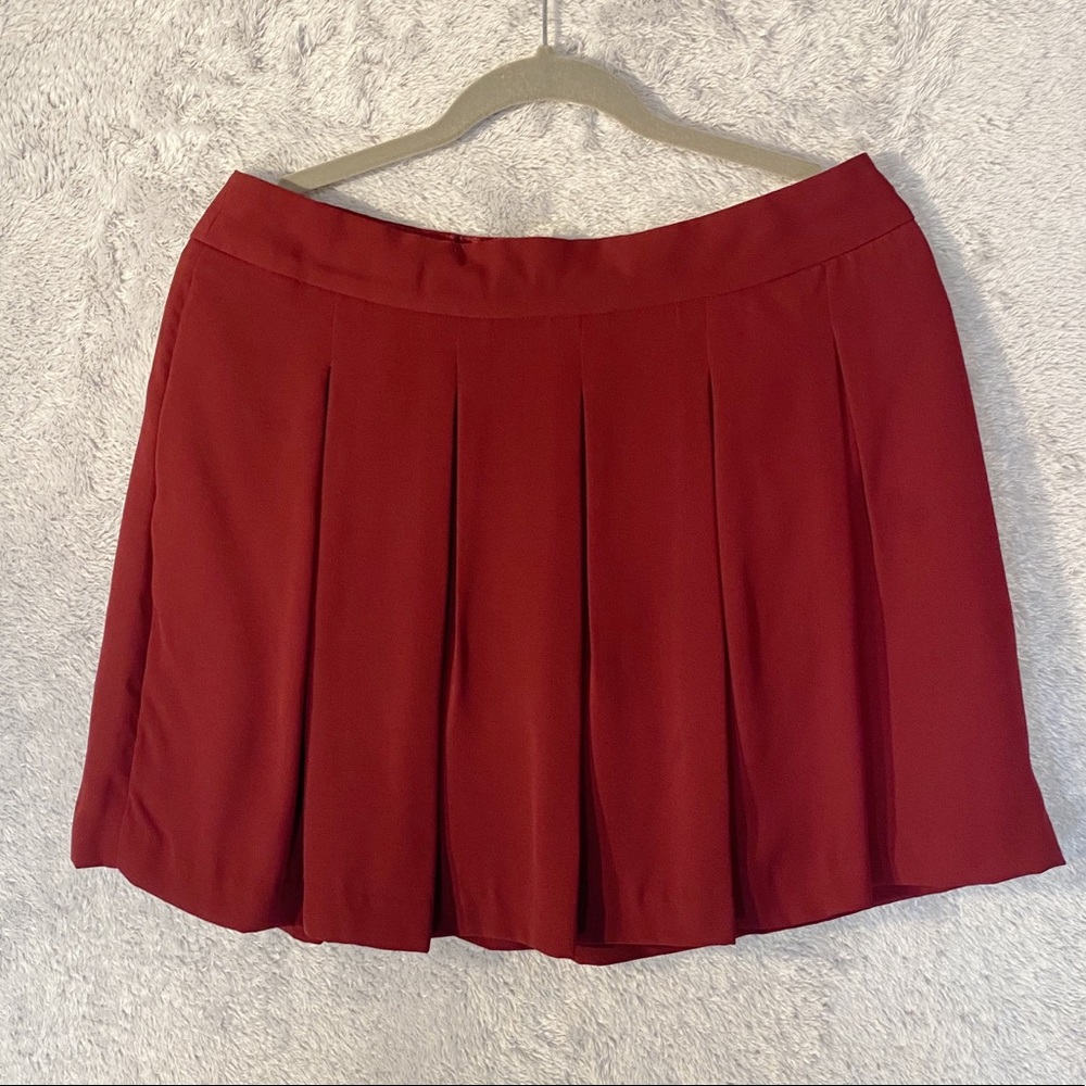 Banana Republic Pleated Skirt